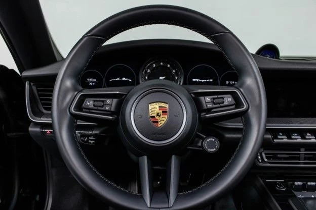 2022 Porsche 992 Targa 4 & 4S - Image 4 of 4