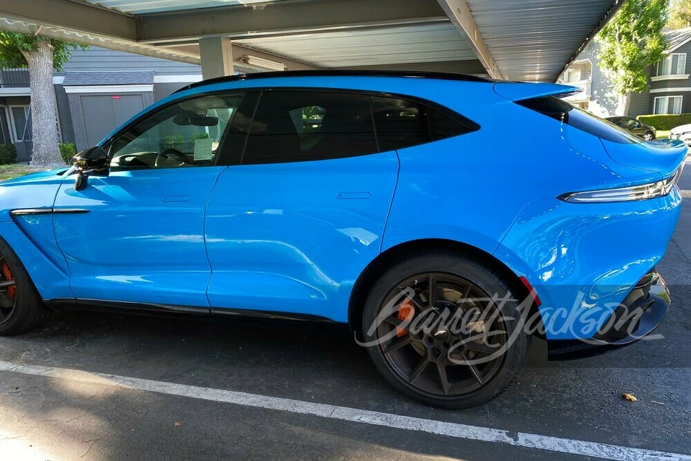 2022 Aston Martin DBX - Image 9 of 19