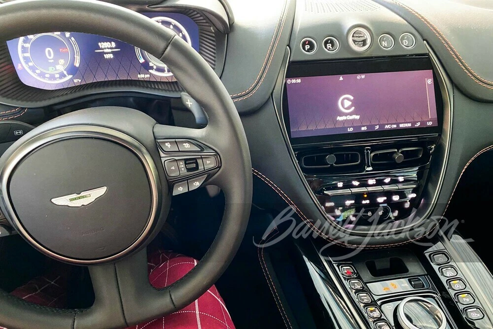 2022 Aston Martin DBX - Image 13 of 19