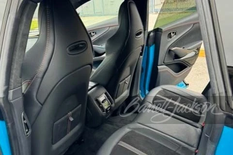 2022 Aston Martin DBX - Image 15 of 19