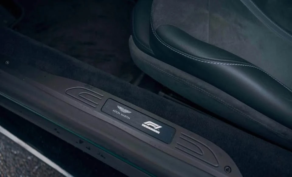 2022 Aston Martin V8 Vantage (2019+) - Image 7 of 13