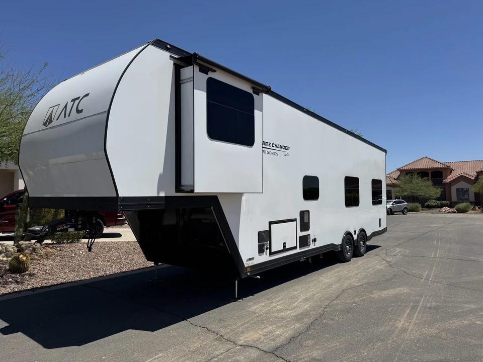 2022 Parts & Memorabilia Trailers - Image 2 of 31