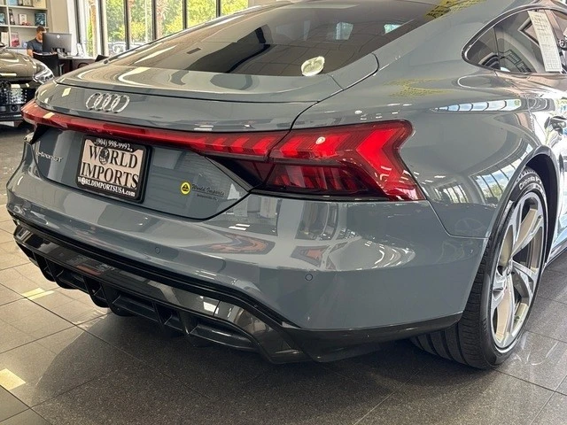 2022 Audi e-tron GT - Image 17 of 21