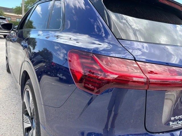 2022 Audi e-tron - Image 12 of 12