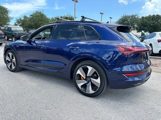 2022 Audi e-tron - Image 5 of 12