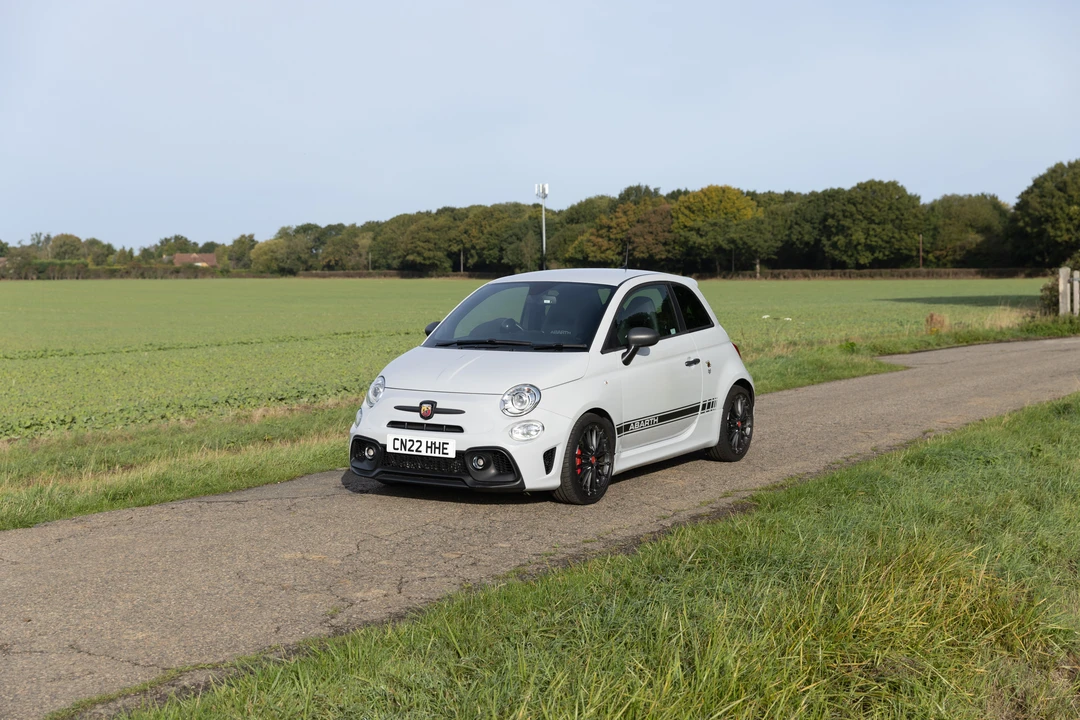 2022 Fiat Abarth 500 - Image 11 of 31