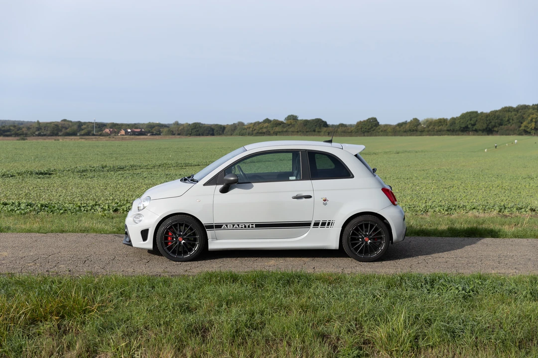 2022 Fiat Abarth 500 - Image 12 of 31