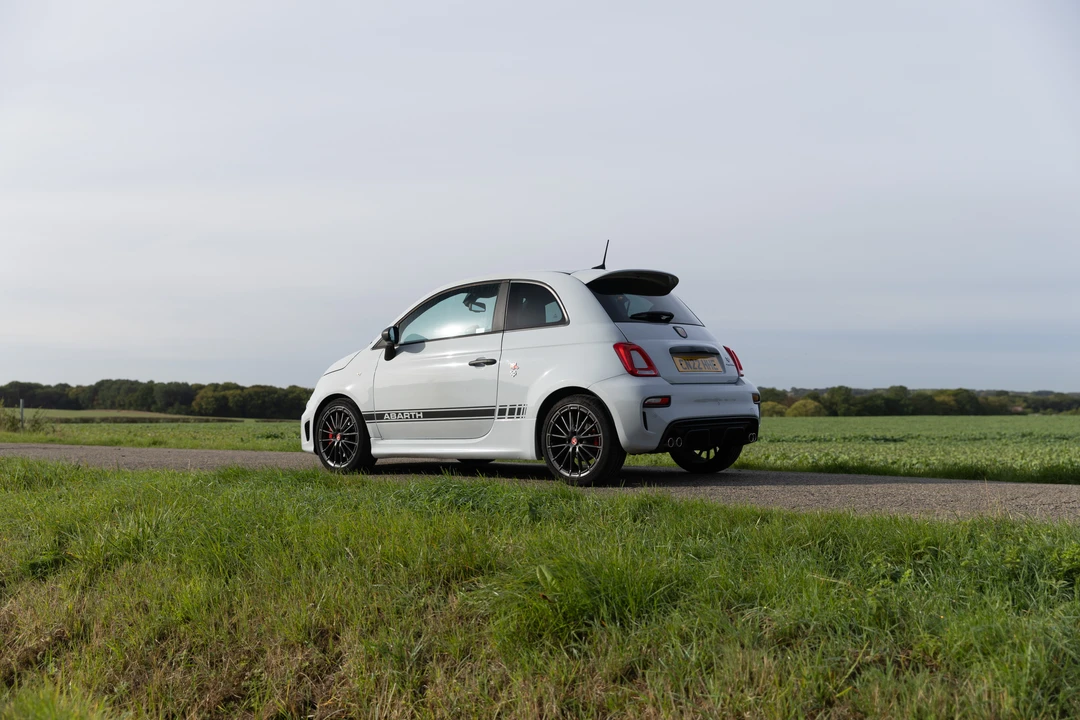 2022 Fiat Abarth 500 - Image 25 of 31