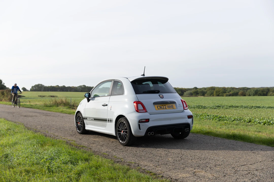 2022 Fiat Abarth 500 - Image 19 of 31