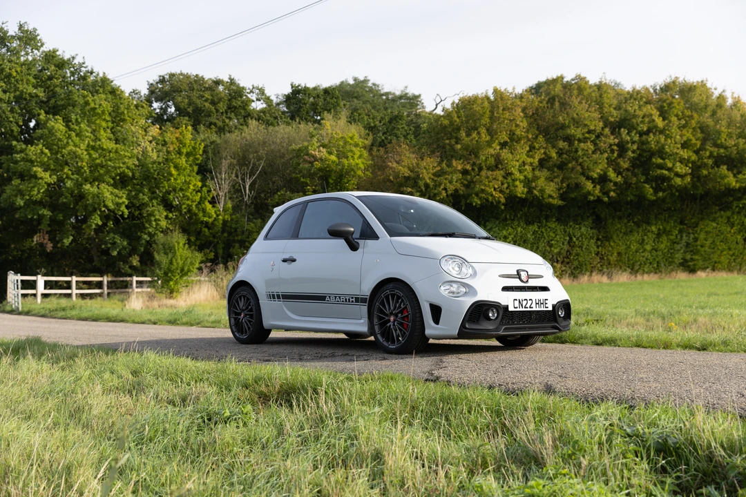 2022 Fiat Abarth 500 - Image 22 of 31