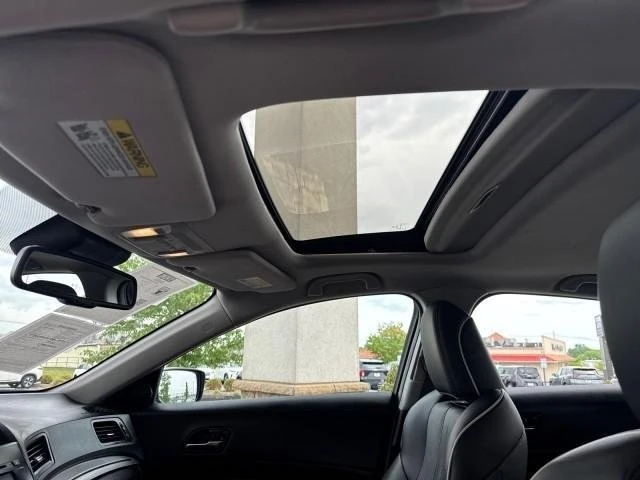 2022 Acura ILX - Image 10 of 17