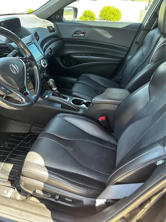 2022 Acura ILX - Image 10 of 12