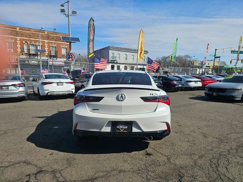 2022 Acura ILX - Image 7 of 12