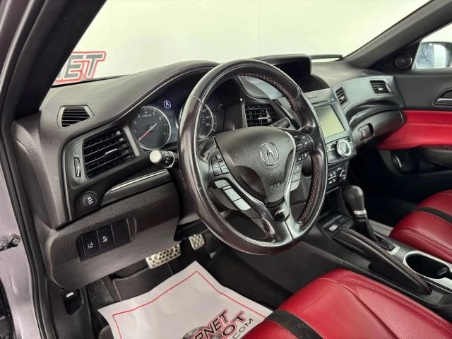 2022 Acura ILX - Image 10 of 12
