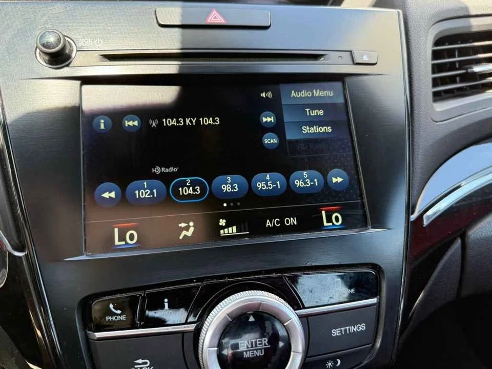 2022 Acura ILX - Image 9 of 14