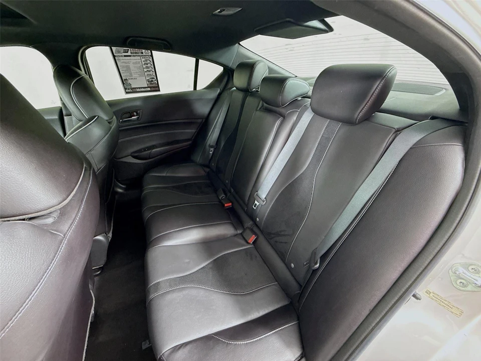 2022 Acura ILX - Image 17 of 21