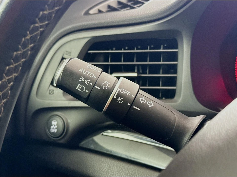 2022 Acura ILX - Image 5 of 21