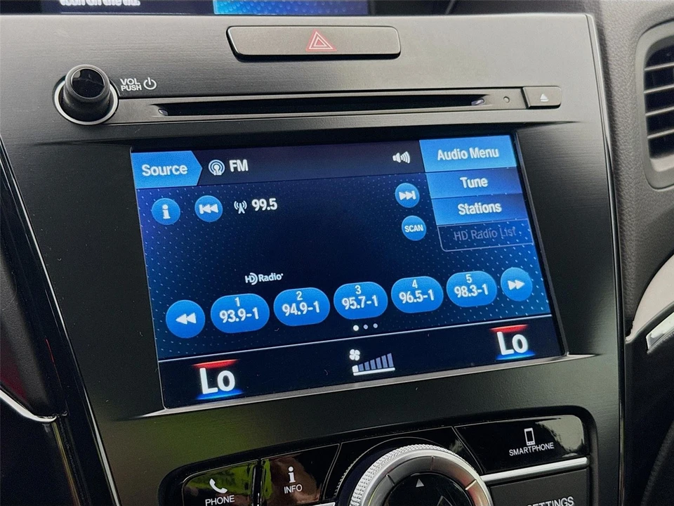 2022 Acura ILX - Image 9 of 21