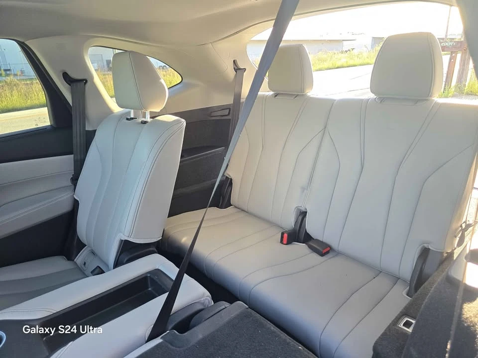2022 Acura MDX 4th Gen - Image 10 of 15