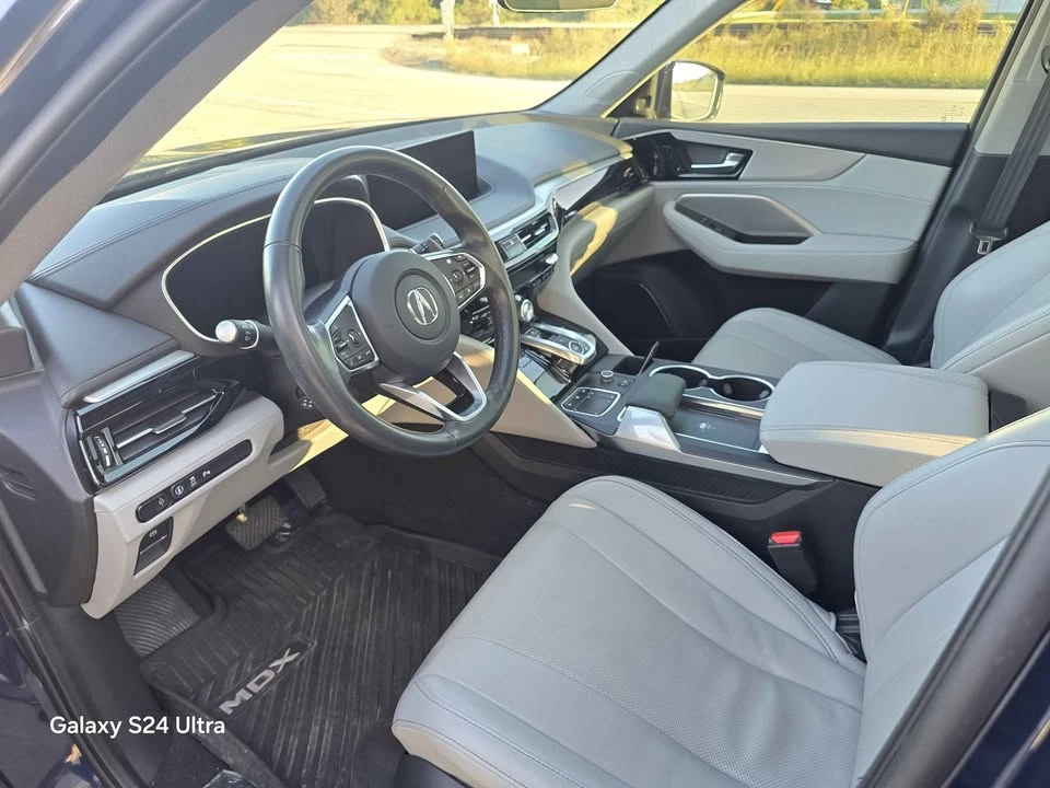 2022 Acura MDX 4th Gen - Image 8 of 15
