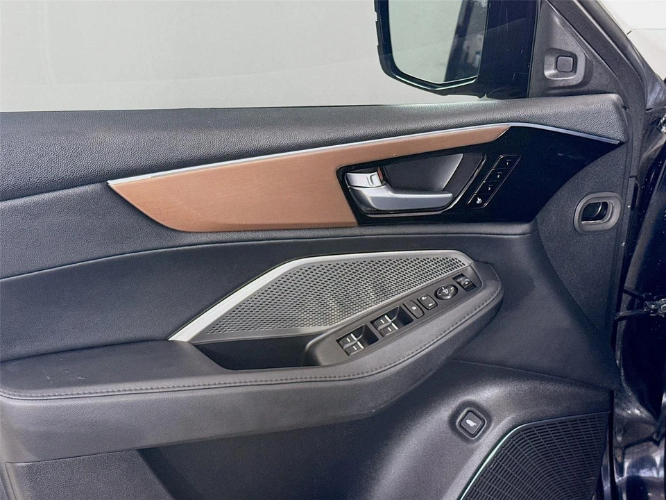 2022 Acura MDX 4th Gen - Image 10 of 13