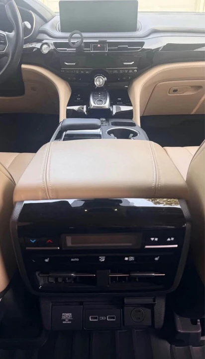 2022 Acura MDX 4th Gen - Image 12 of 21