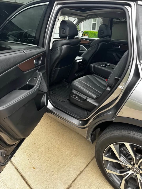 2022 Acura MDX 4th Gen - Image 9 of 11