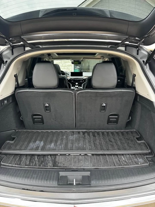 2022 Acura MDX 4th Gen - Image 10 of 11