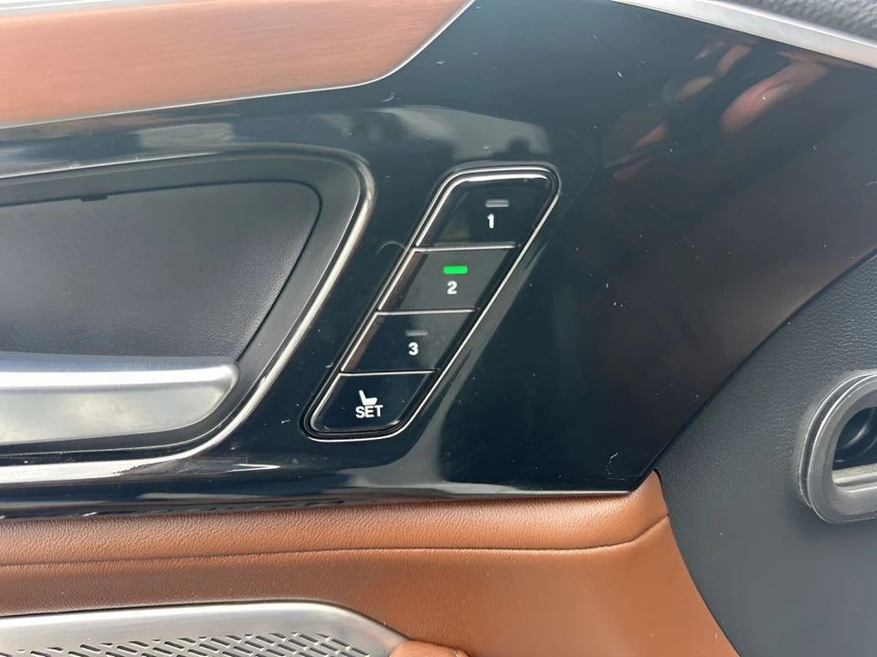 2022 Acura MDX 4th Gen - Image 10 of 12