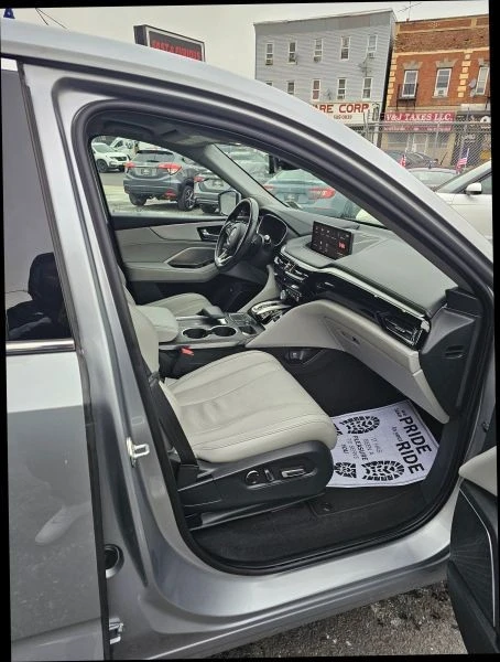 2022 Acura MDX 4th Gen - Image 8 of 12