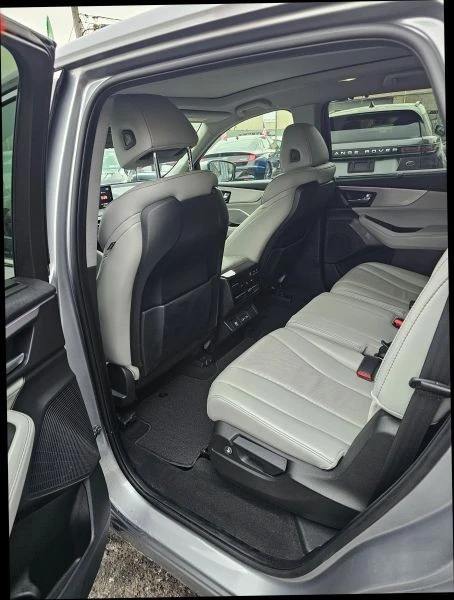 2022 Acura MDX 4th Gen - Image 7 of 12