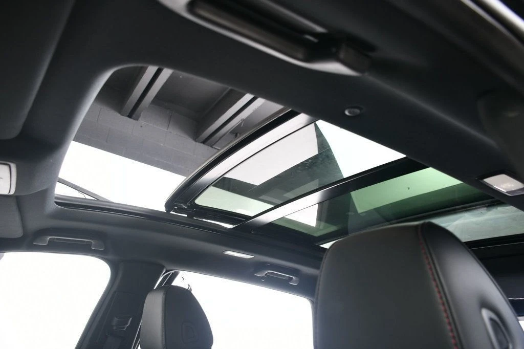 2022 Acura MDX 4th Gen - Image 8 of 12