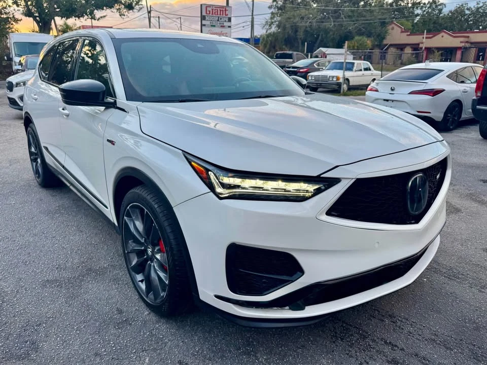 2022 Acura MDX 4th Gen - Image 9 of 17
