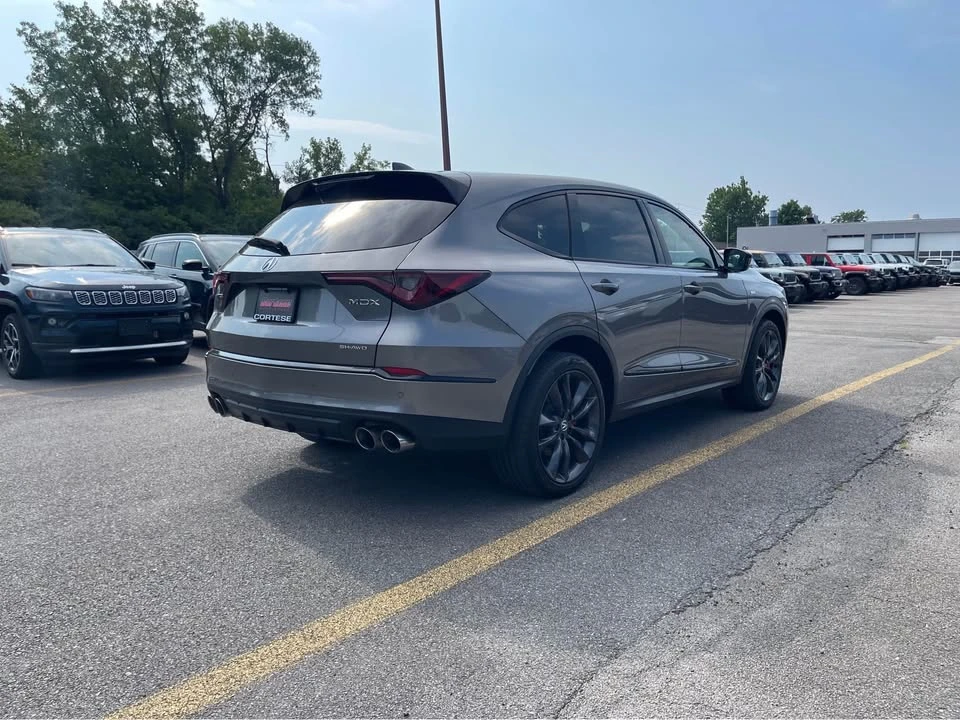 2022 Acura MDX 4th Gen - Image 3 of 13
