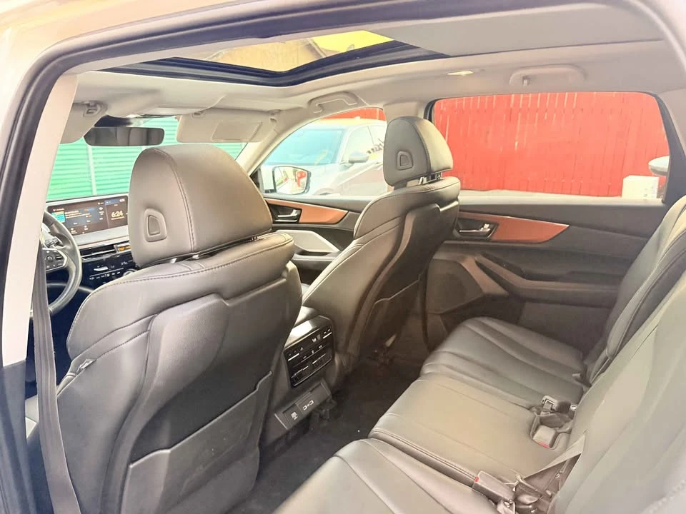 2022 Acura MDX 4th Gen - Image 8 of 9