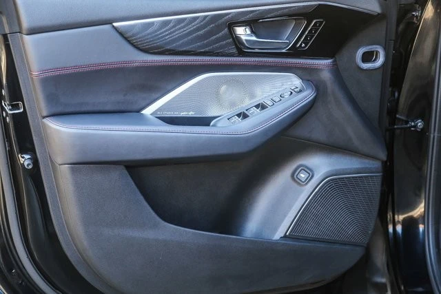 2022 Acura MDX 4th Gen - Image 19 of 21
