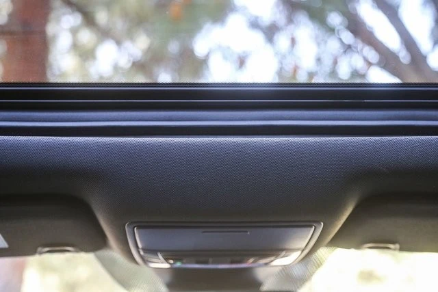 2022 Acura MDX 4th Gen - Image 14 of 21