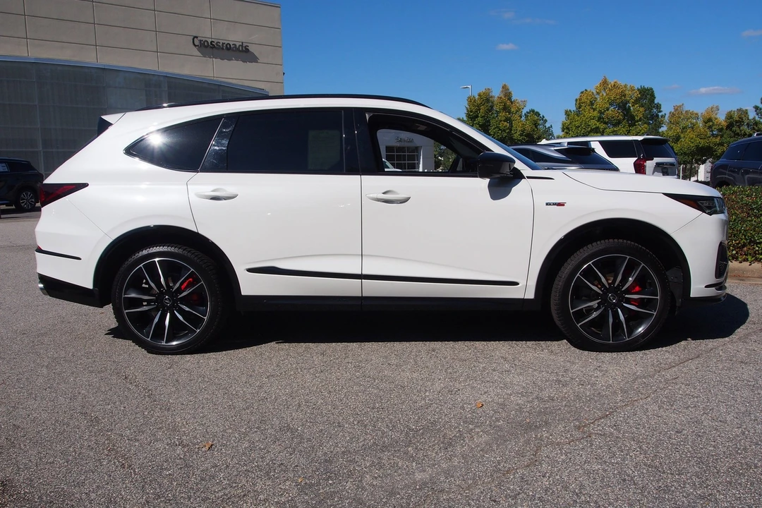 2022 Acura MDX 4th Gen - Image 9 of 21