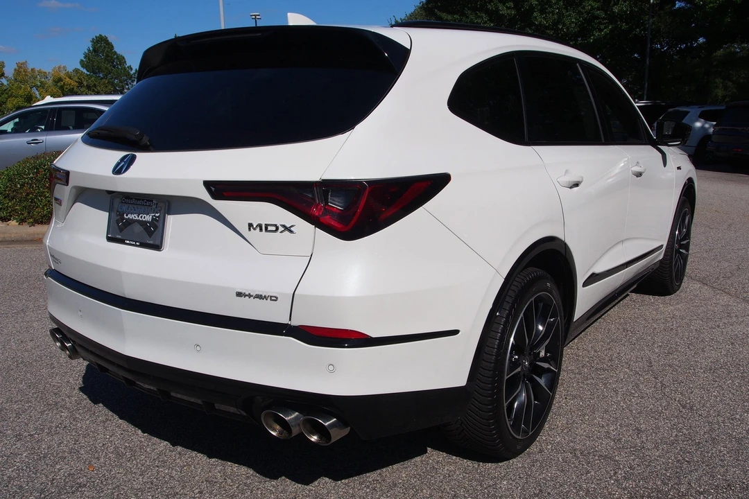 2022 Acura MDX 4th Gen - Image 8 of 21