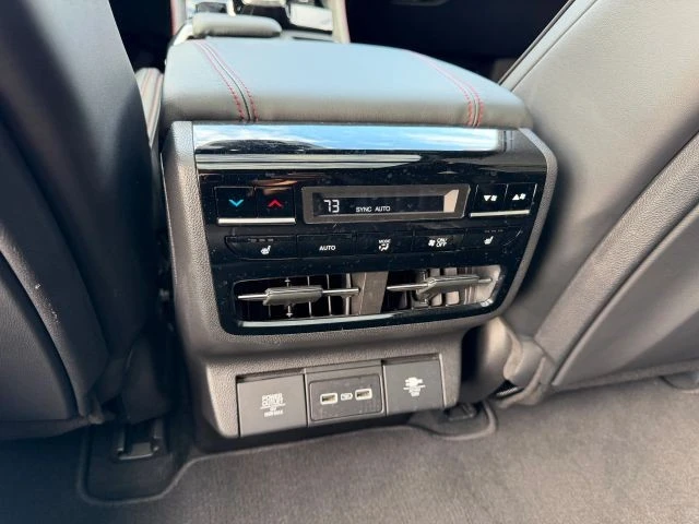 2022 Acura MDX 4th Gen - Image 16 of 21