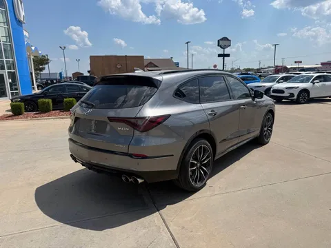 2022 Acura MDX 4th Gen - Image 2 of 11