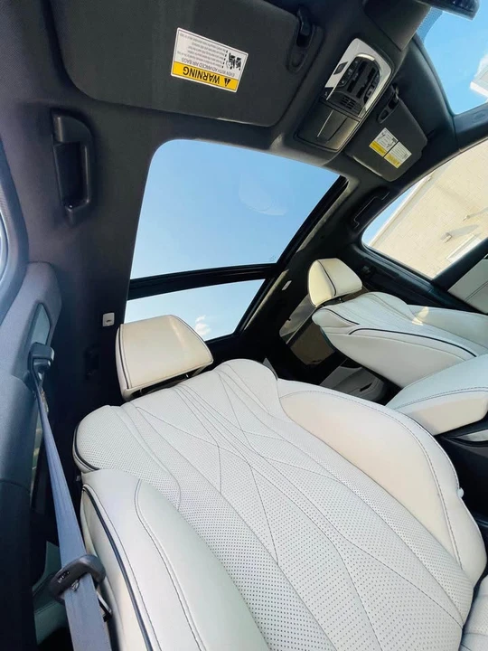 2022 Acura MDX 4th Gen - Image 12 of 17