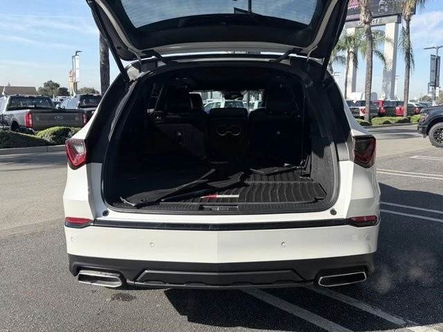 2022 Acura MDX 4th Gen - Image 10 of 21