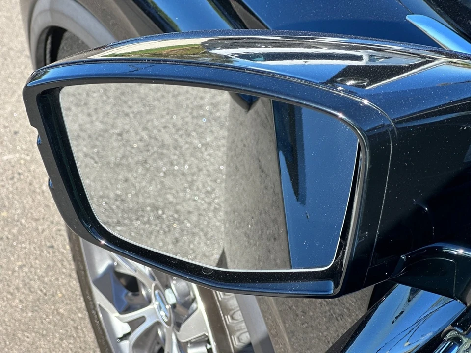 2022 Acura MDX 4th Gen - Image 9 of 12