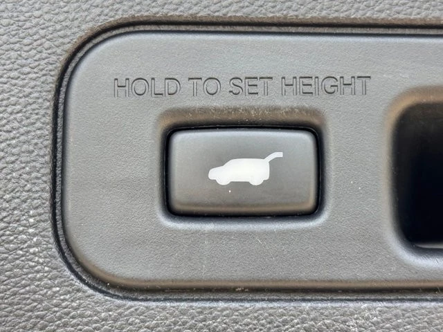2022 Acura MDX 4th Gen - Image 14 of 21