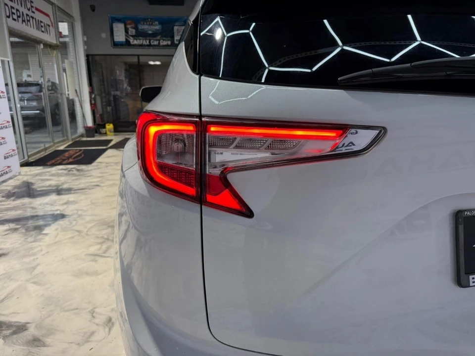2022 Acura RDX 3rd Gen - Image 11 of 21