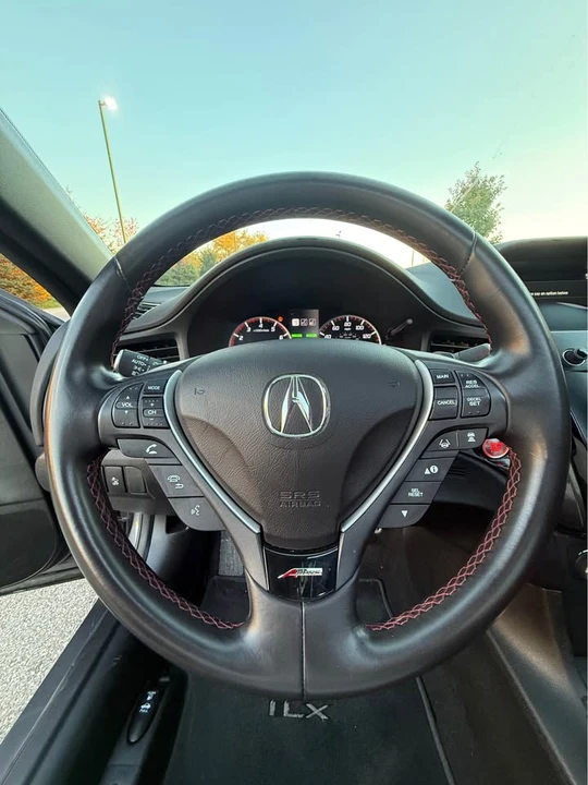 2022 Acura ILX - Image 9 of 20