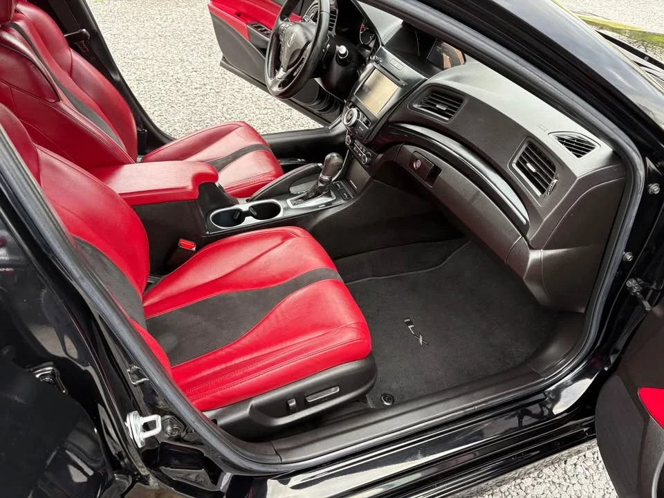 2022 Acura ILX - Image 13 of 17
