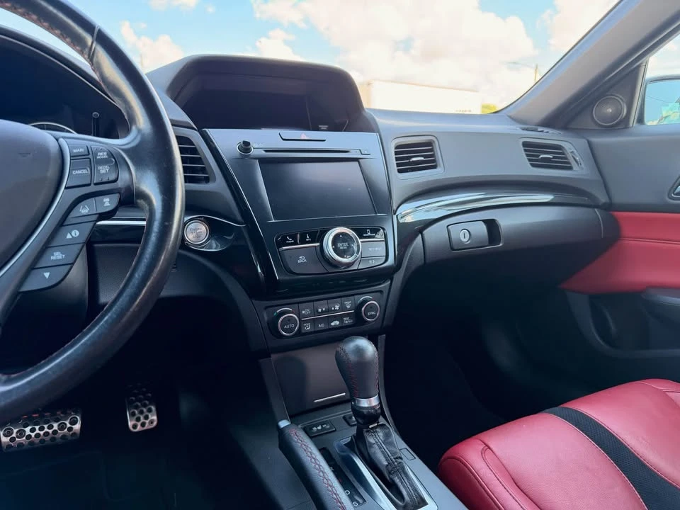 2022 Acura ILX - Image 12 of 18