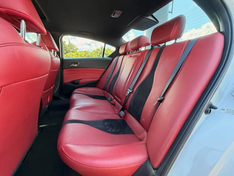 2022 Acura ILX - Image 9 of 18